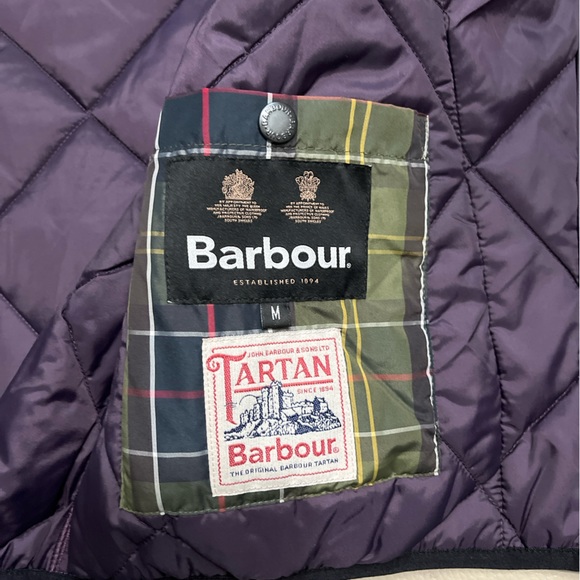 NWT - Barbour Unisex Hooded Liddesdale Quilted Jacket - Men M/Women L - Picture 8 of 12